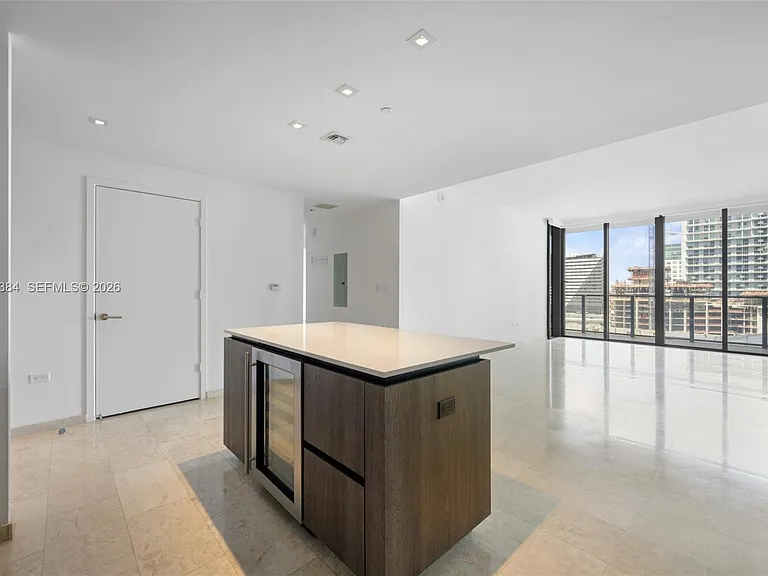 68 SE 6th St #910 — Photo 2