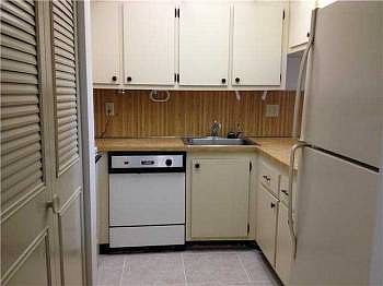 1st image of 333 SE 11th Ave APT 101
