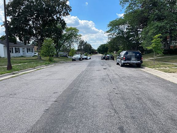 5th image of 511 Iowa Ave E