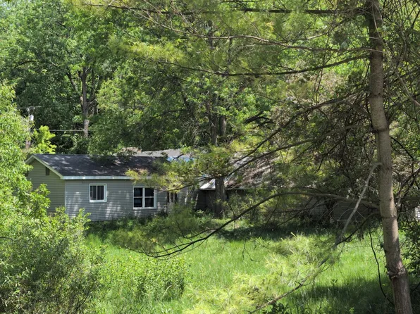 4881 Kyser Rd, Lowell, MI 49331