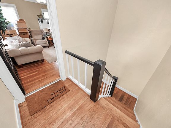 3rd image of 505 W Polk St APT 3
