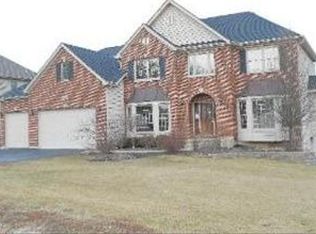 3420 Thunderbird Ln, Crystal Lake, IL 60012