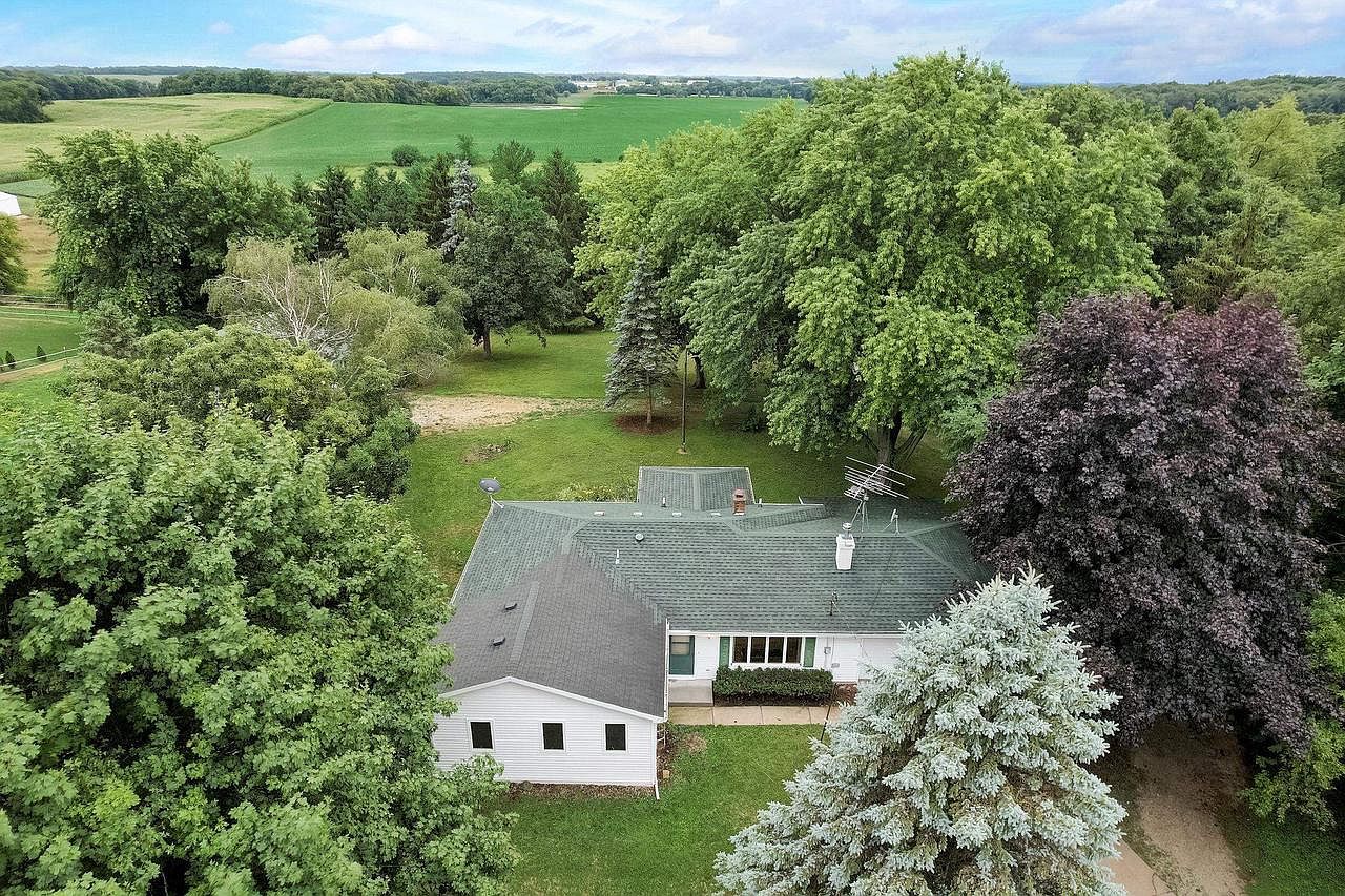 12826 East L J Townline Road, Whitewater, WI 53190 Zillow