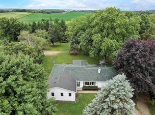12826 E L J Townline Rd, Whitewater, WI 53190