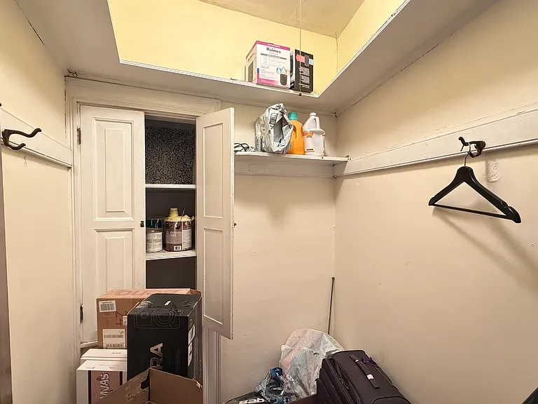 100 Linden St #9 — Photo 10