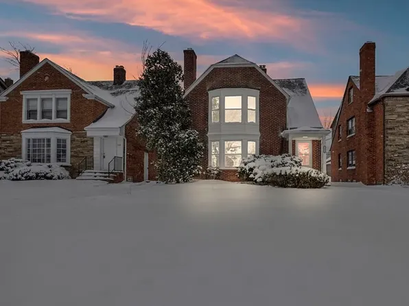 13614 Cedar Rd #1, Cleveland, OH 44118