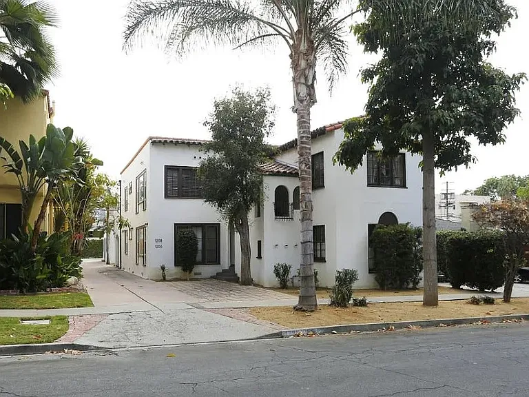 1206 N Orange Grove Ave #B — Photo 1
