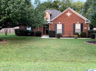 221 Tanner Point Dr, New Market, AL 35761
