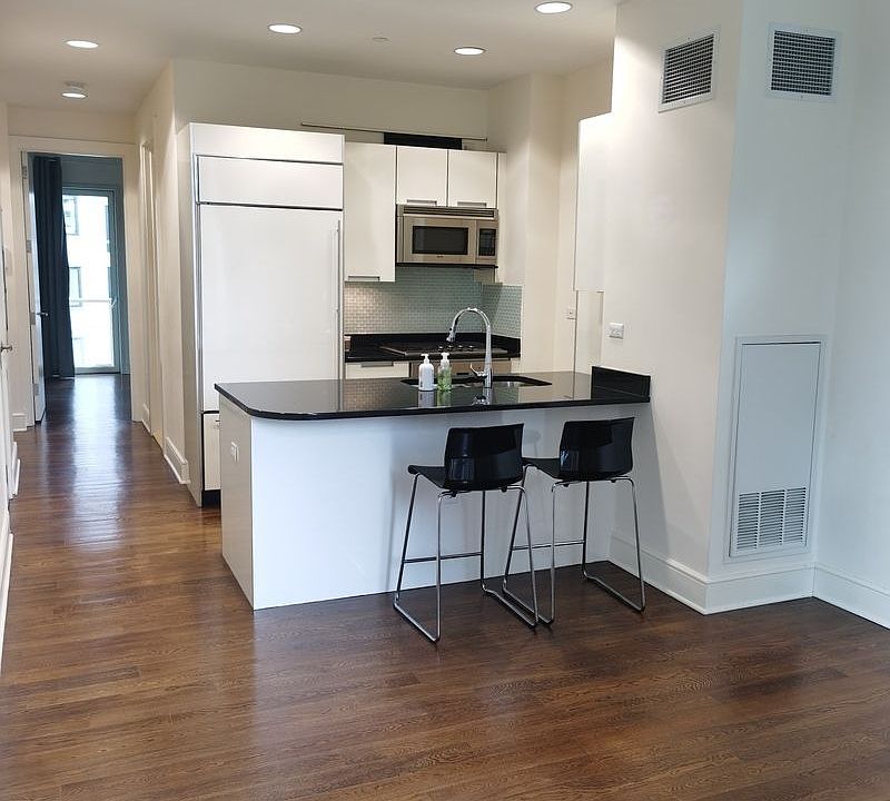1st image of 250 E 49th St APT 11A