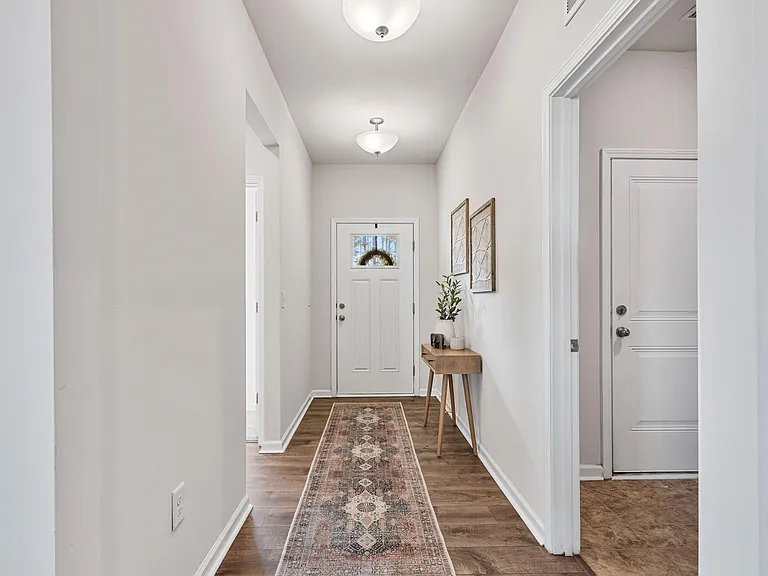 1008 Sandtrap Way — Photo 5