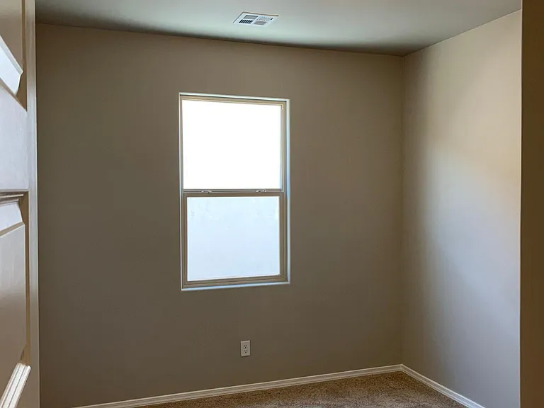 7116 Summit Ct NE — Photo 10
