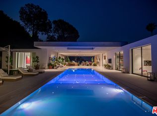 1012 N Hillcrest Rd, Beverly Hills, CA 90210