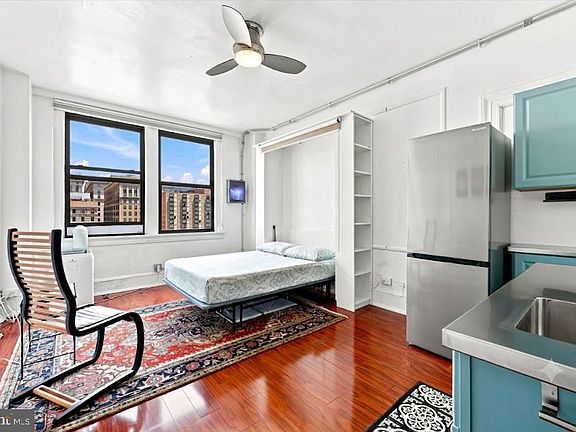2nd image of 1324 Locust St APT 1207