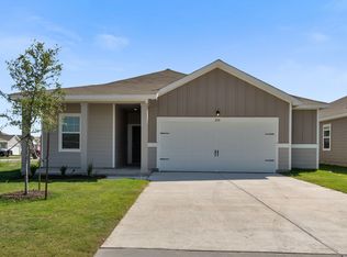 200 Rubrum Rd, Kyle, TX 78640