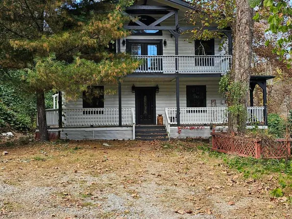 7619 Mount Chestnut Rd, Roanoke, VA 24018