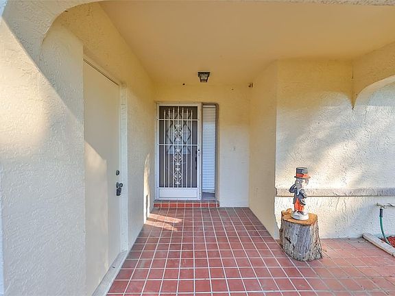 2nd image of 2321 LANCASTER DRIVE
