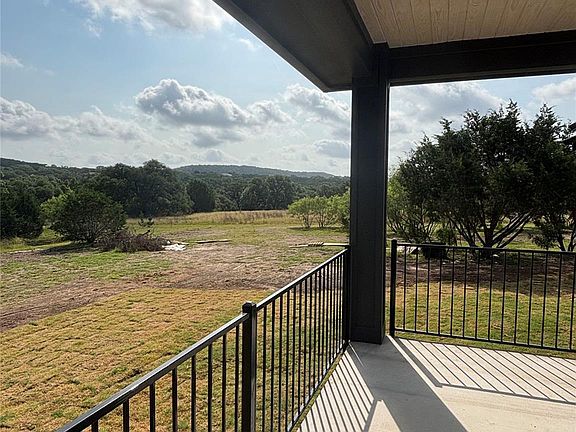 4th image of 103 Westcreek Dr