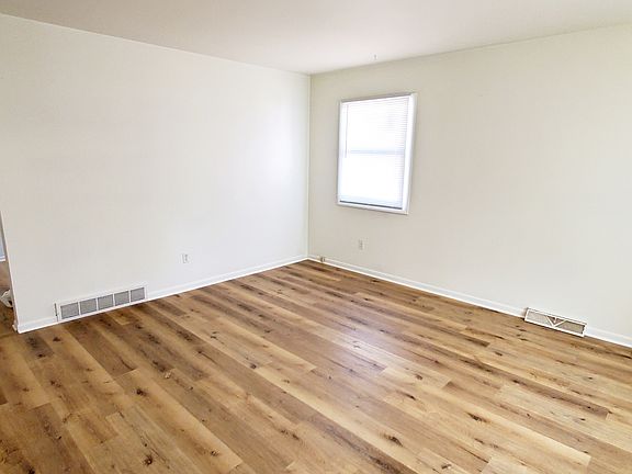 2nd image of 7259 Periwinkle Ave SE