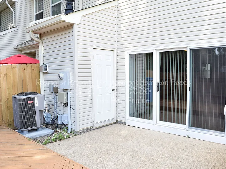 310 Cobb Island Ct — Photo 24