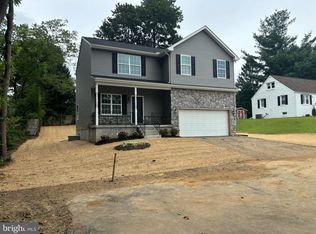 14 Lawrence Ave, Newark, DE 19711