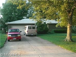 2nd image of 1506 Rose Hedge Dr