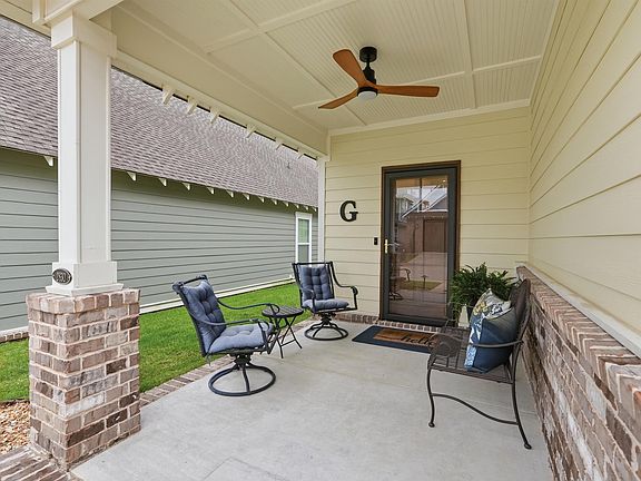 3rd image of 2830 Stonebrook Cv