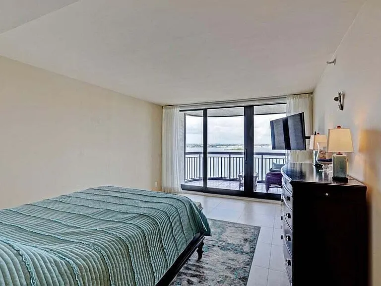 5380 N Ocean Dr #11J — Photo 28