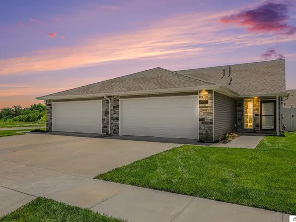 9015 Buckshot Rd, Lincoln, NE 68507