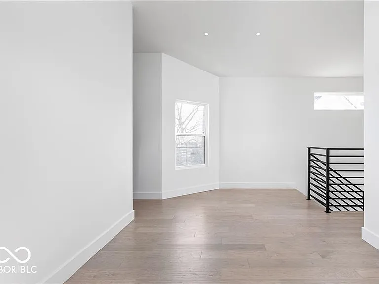 1153 S Randolph St — Photo 13