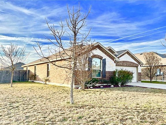 3rd image of 101 Marklawn Ln