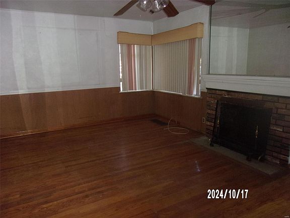 3rd image of 6725 Thurston Ave