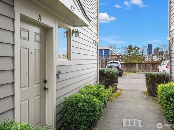 107 23rd Avenue #A, Seattle, WA 98122