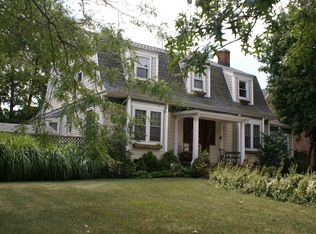 927 Central Ave, Woodmere, NY 11598