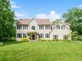 82 Hickory Dr, New Canaan, CT 06840