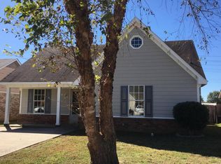 2925 Churchwell Dr, Horn Lake, MS 38637