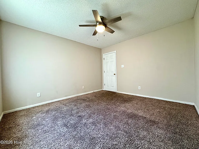 521 Jimmies Creek Dr — Photo 21
