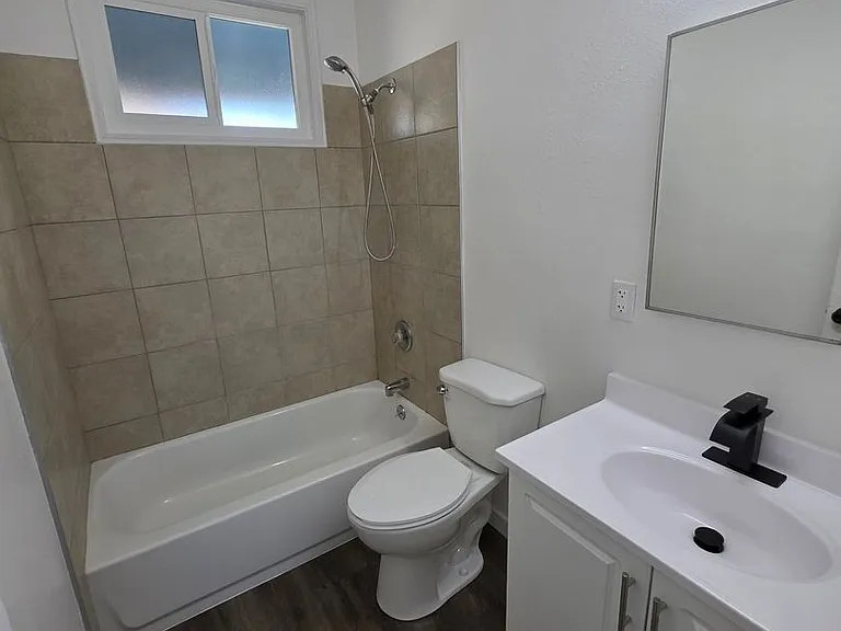 605 N Sabina St — Photo 7