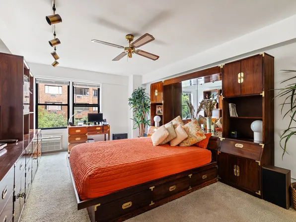 515 East 85th Street image 5 of 8