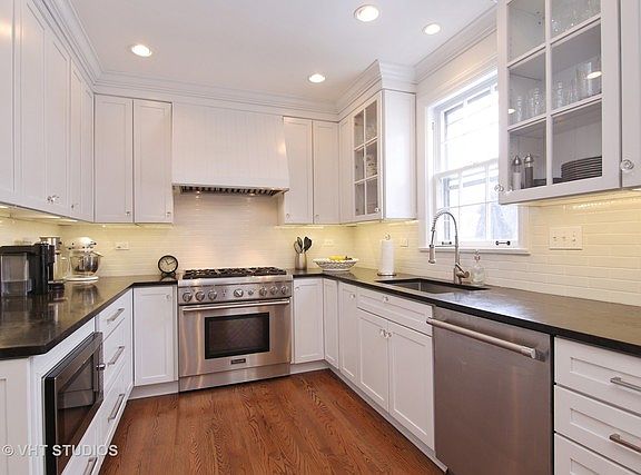5th image of 2221 Kenilworth Ave