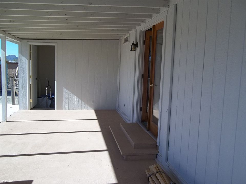 Mars porch inside
