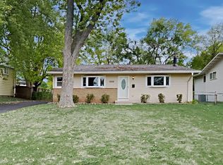 2552 Forest Glen Pkwy, Woodridge, IL 60517