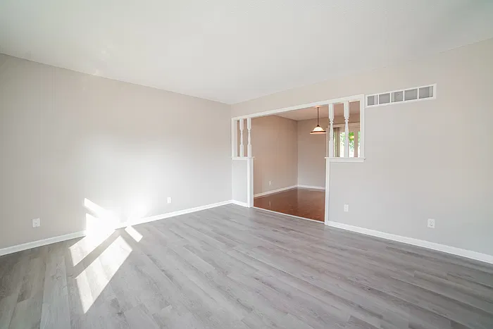 3 bed, 2.5 bath, 1538 sqft, $1,945 — Photo 2