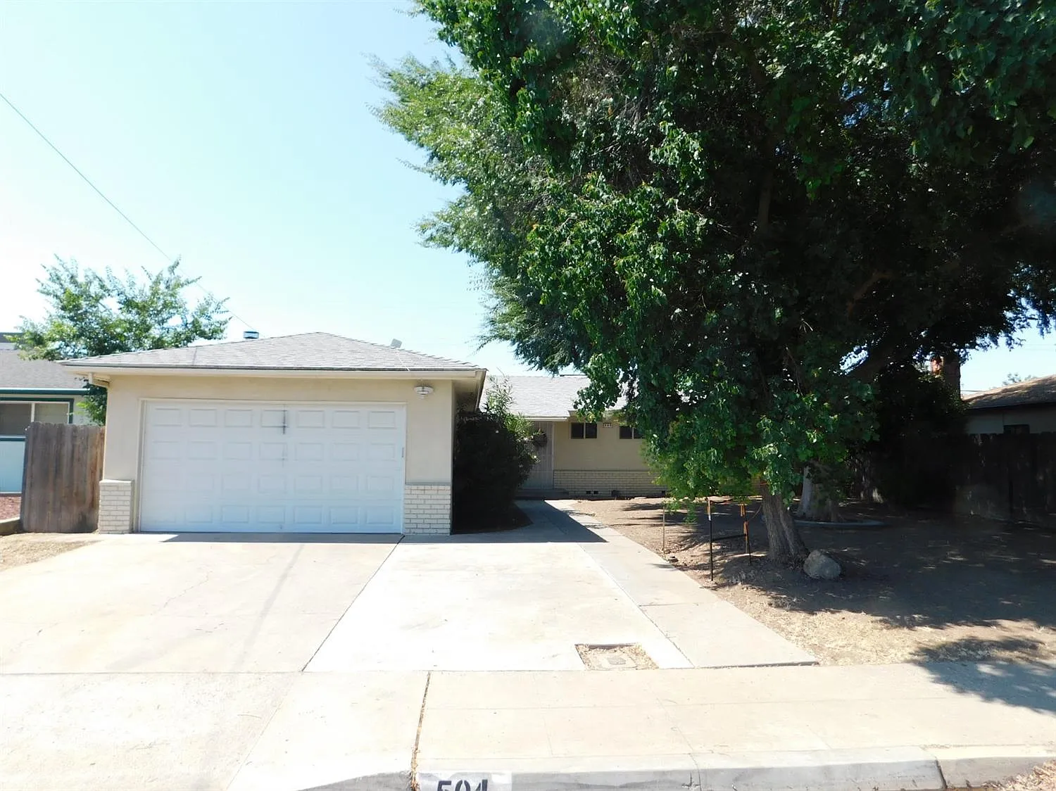 504 W Rialto Ave photo 1