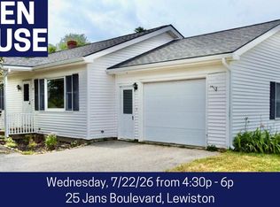 25 Jans Boulevard, Lewiston, ME 04240