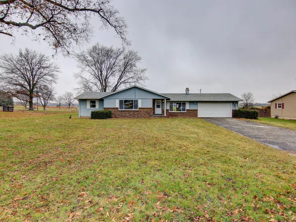 28150 W Thome Rd, Rock Falls, IL 61071