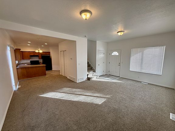 3rd image of 5578 W Summit Point Cir