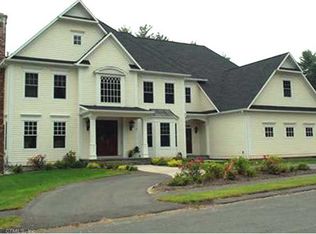 9 Taskers Pond Rd, Farmington, CT 06032