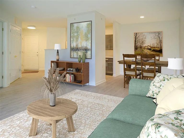 601 E Randolph Rd — Photo 25