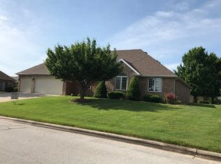 3724 E Dartmoor Ct, Springfield, MO 65802