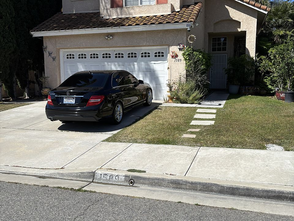1st image of 1589 Avenida Guillermo